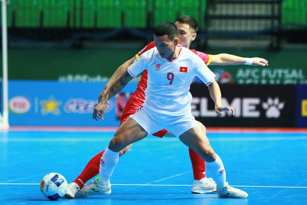 Tuyển Futsal Việt Nam có thế trận khởi đầu tốt. Ảnh: Thanh Vũ