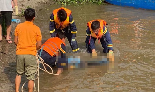 Tìm thấy thi thể thứ 3 trong vụ chìm thuyền 4 người mất tích tại Quảng Ninh. Ảnh: Cổng TTĐT Quảng Yên
