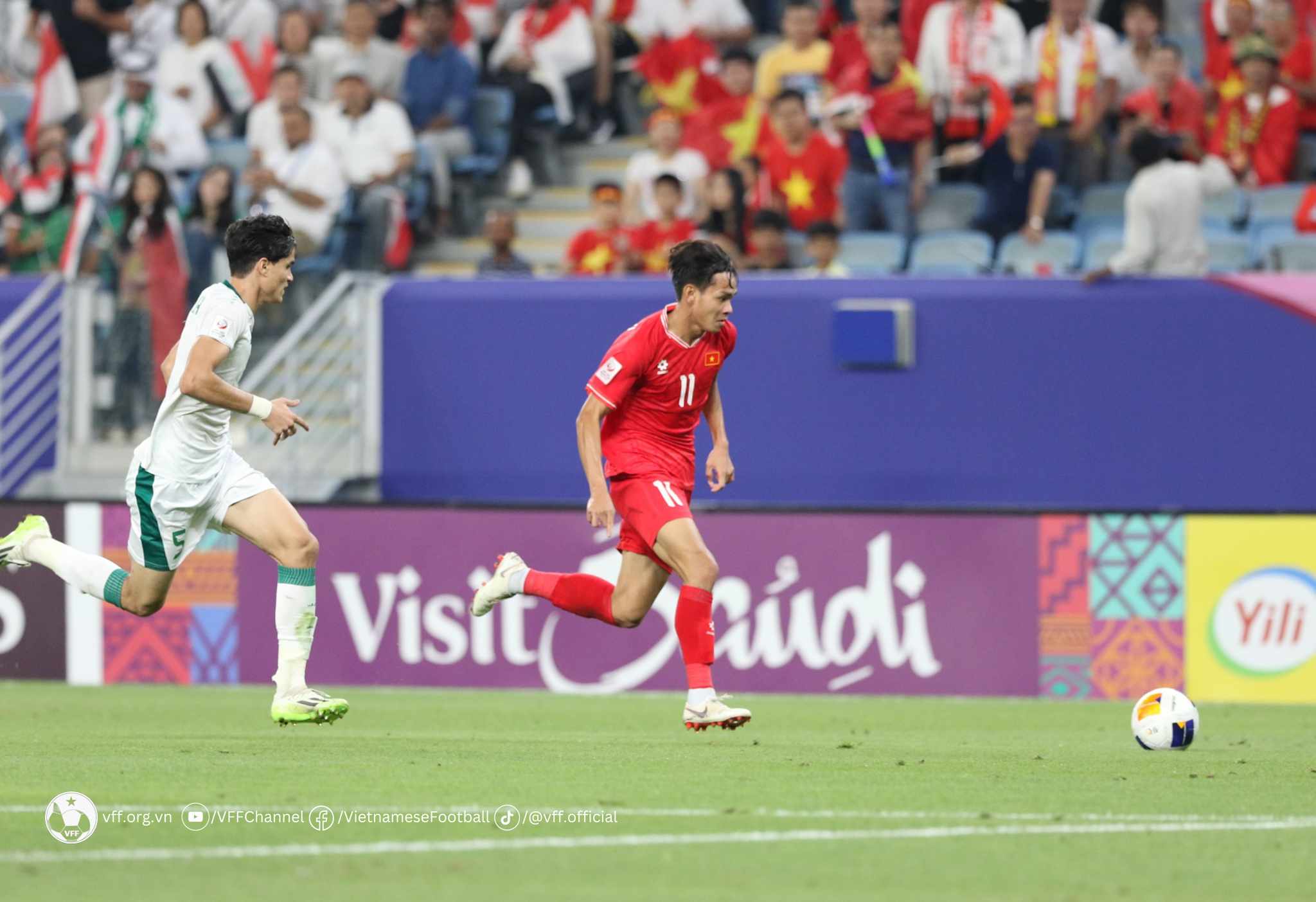 U23 Việt Nam đã chơi chủ động ở những phút đầu. Ảnh: VFF