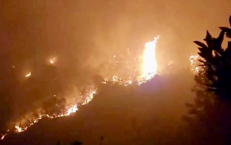 Cháy rừng ở Hà Giang, hai cán bộ kiểm lâm tử vong và thiệt hại khoảng 10 ha rừng. Ảnh: NDCC.