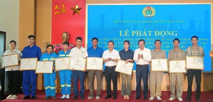 Vinh danh 35 Công nhân giỏi huyện Sóc Sơn