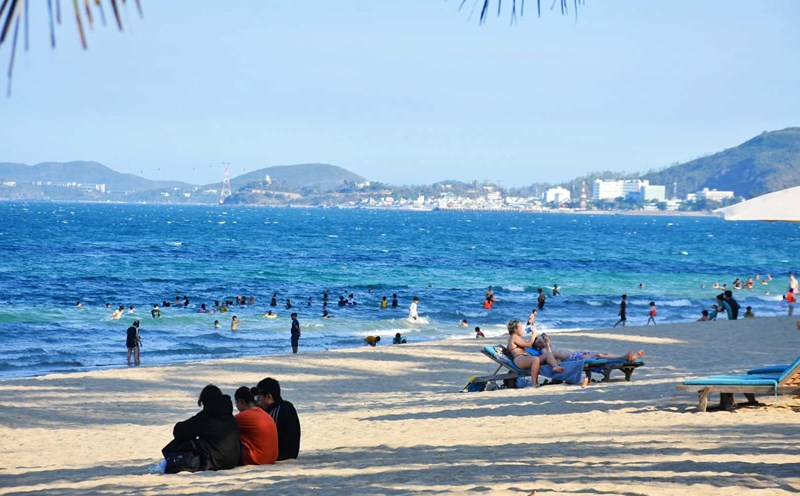 Dự báo trong những ngày lễ sắp tới lượng khách đến Nha Trang sẽ tăng cao. Ảnh: Hữu Long