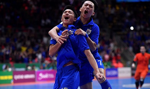 Tuyển futsal Thái Lan chạm trán Iran tại chung kết futsal châu Á 2024. Ảnh: FAT