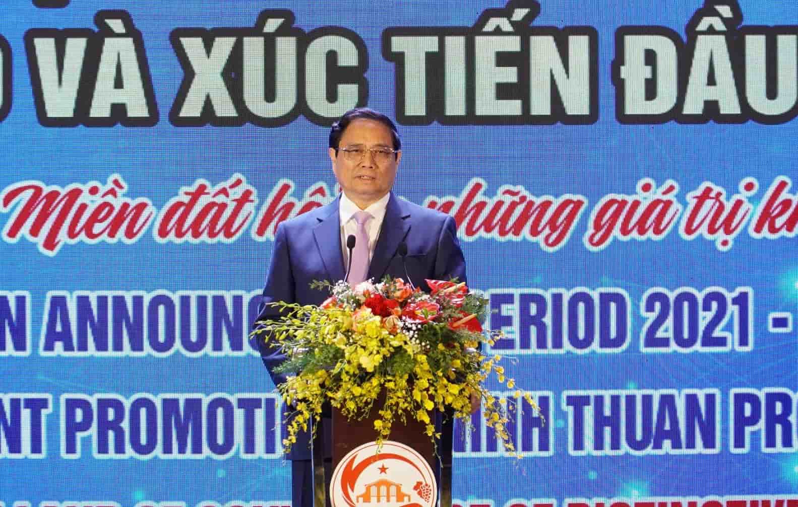 Thủ tướng Phạm Minh Chính đánh giá Ninh Thuận có truyền thống anh hùng cách mạng. Ảnh: Hữu Long