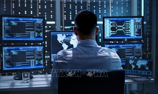 Cục An ninh mạng và phòng, chống tội phạm sử dụng công nghệ cao đã ban hành tài liệu “Hướng dẫn các biện pháp tăng cường bảo đảm an ninh mạng cho hệ thống thông tin quan trọng về an ninh quốc gia”. Ảnh minh họa: TTXVN