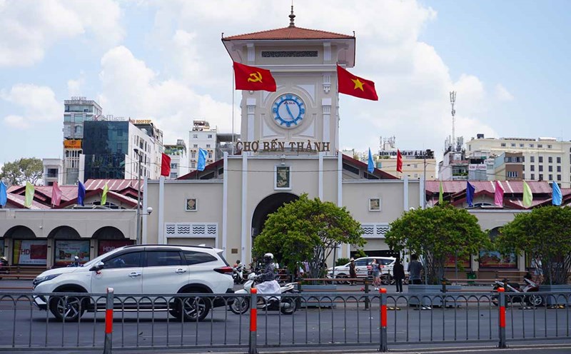 Chợ Bến Thành - một trong công trình bảo tồn tại TPHCM sẽ được thực hiện dự án chiếu sáng kiến trúc. Ảnh: Anh Tú