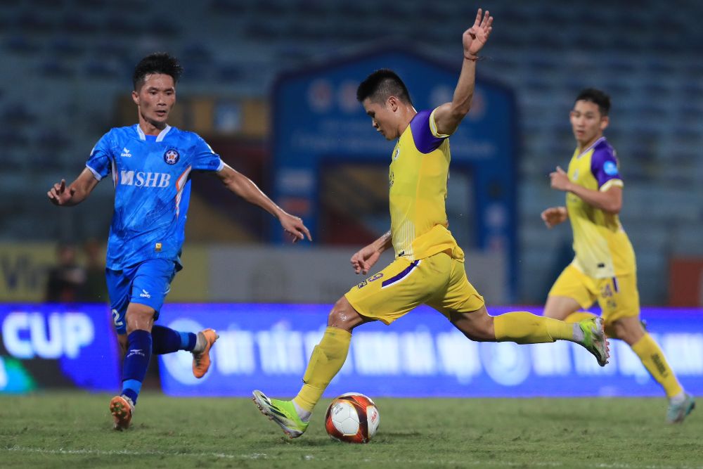 Ít phút còn lại, dù rất nỗ lực nhưng Hà Nội FC không ghi thêm được bàn thắng. Trận đấu khép lại với chiến thắng 2-1 dành cho Hà Nội FC. Đoàn quân của huấn luyện viên Iwamasa giành quyền vào bán kết Cúp Quốc gia 2023-2024.