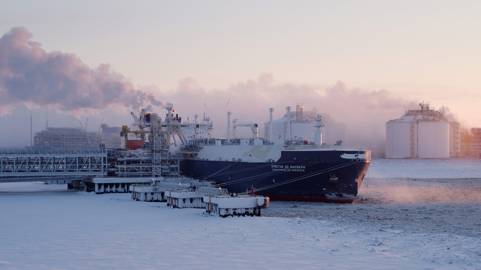Tàu chở LNG Christophe De Margerie cập cảng Sabetta ở Bắc Cực của Nga, nơi có nhà máy khí tự nhiên hóa lỏng Yamal LNG. Ảnh: Novatek