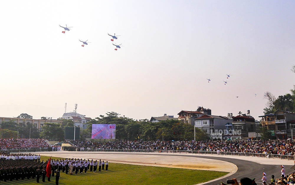 Theo kế hoạch, lực lượng Không quân Việt Nam sẽ bay qua khán đài tại sân vận động tỉnh Điện Biên trong Lễ kỷ niệm 70 năm Chiến thắng Điện Biên Phủ.