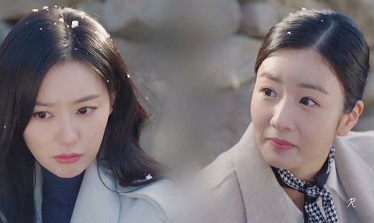 Kim Ji Won được thư kí "Nữ hoàng nước mắt khen ngợi": Ảnh: tvN