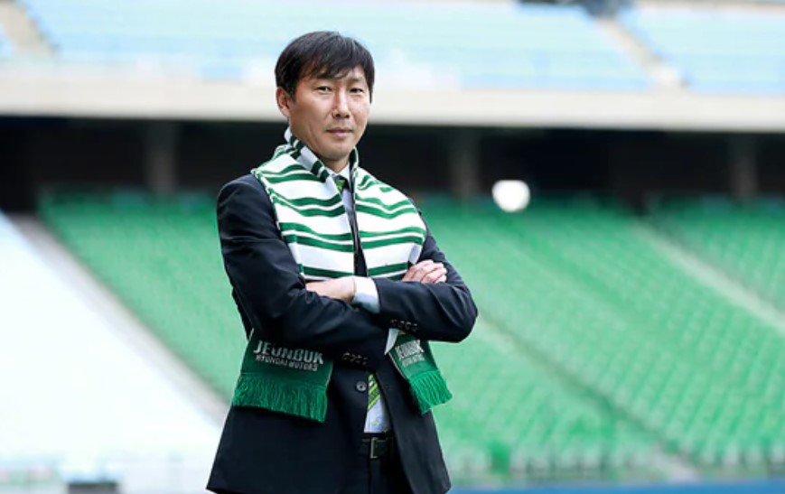 Truyền thông Hàn Quốc đưa tin huấn luyện viên Kim Sang-sik sẽ dẫn dắt đội tuyển Việt Nam. Ảnh: Jeonbuk