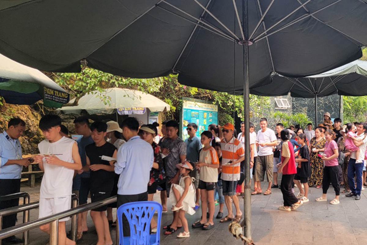 Khách tham quan vịnh Hạ Long trong 3 ngày nghỉ lễ tăng 223% so với cùng kỳ. Ảnh: Ban Quản lý vịnh
