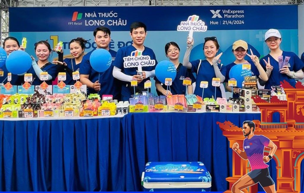 FPT Retail sẽ mở 500 nhà thuốc Long Châu và trung tâm tiêm chủng mới trong năm 2024. Ảnh: FPT Retail