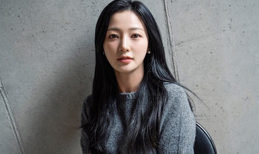 Song Ha Yoon bị cáo buộc bạo lực học đường. Ảnh: Instagram