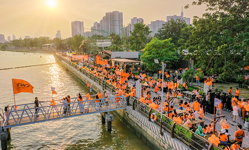 Chiến dịch lan tỏa tinh thần sống đầy từng khoảnh khắc đến mọi người. Nguồn: FWD