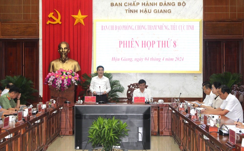 Bí thư Tỉnh ủy Hậu Giang Nghiêm Xuân Thành phát biểu tại hội nghị. 