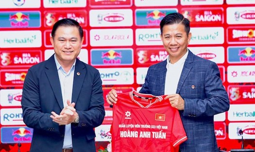  Huấn luyện viên Hoàng Anh Tuấn chính thức ra mắt U23 Việt Nam. Ảnh: VFF