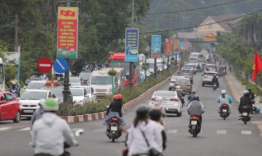 Không xảy ra tình trạng kẹt xe cục bộ dịp nghỉ lễ 30.4 - 1.5 tại Đà Lạt. Ảnh: Quang Sáng