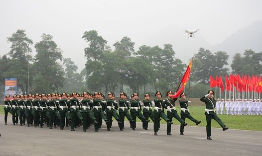  Hợp luyện các lực lượng vũ trang tham gia diễu binh, diễu hành kỷ niệm 70 năm Chiến thắng Điện Biên Phủ. Ảnh: QĐND