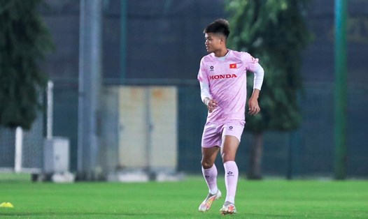 Tiền đạo Văn Tùng được bổ sung lên U23 Việt Nam. Ảnh: Minh Dân