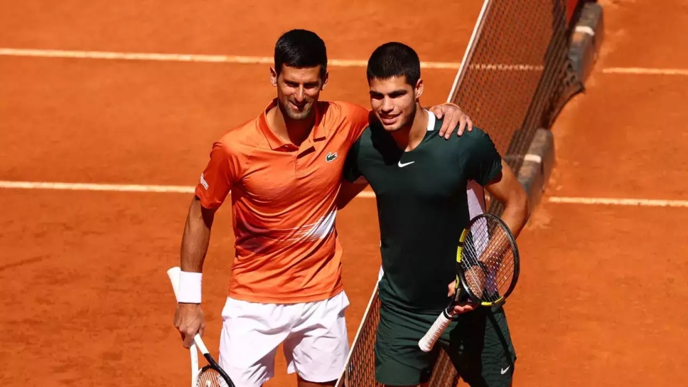Novak Djokovic, Carlos Alcaraz cũng sân đất nện là trở ngại lớn với Sinner. Ảnh: ATP