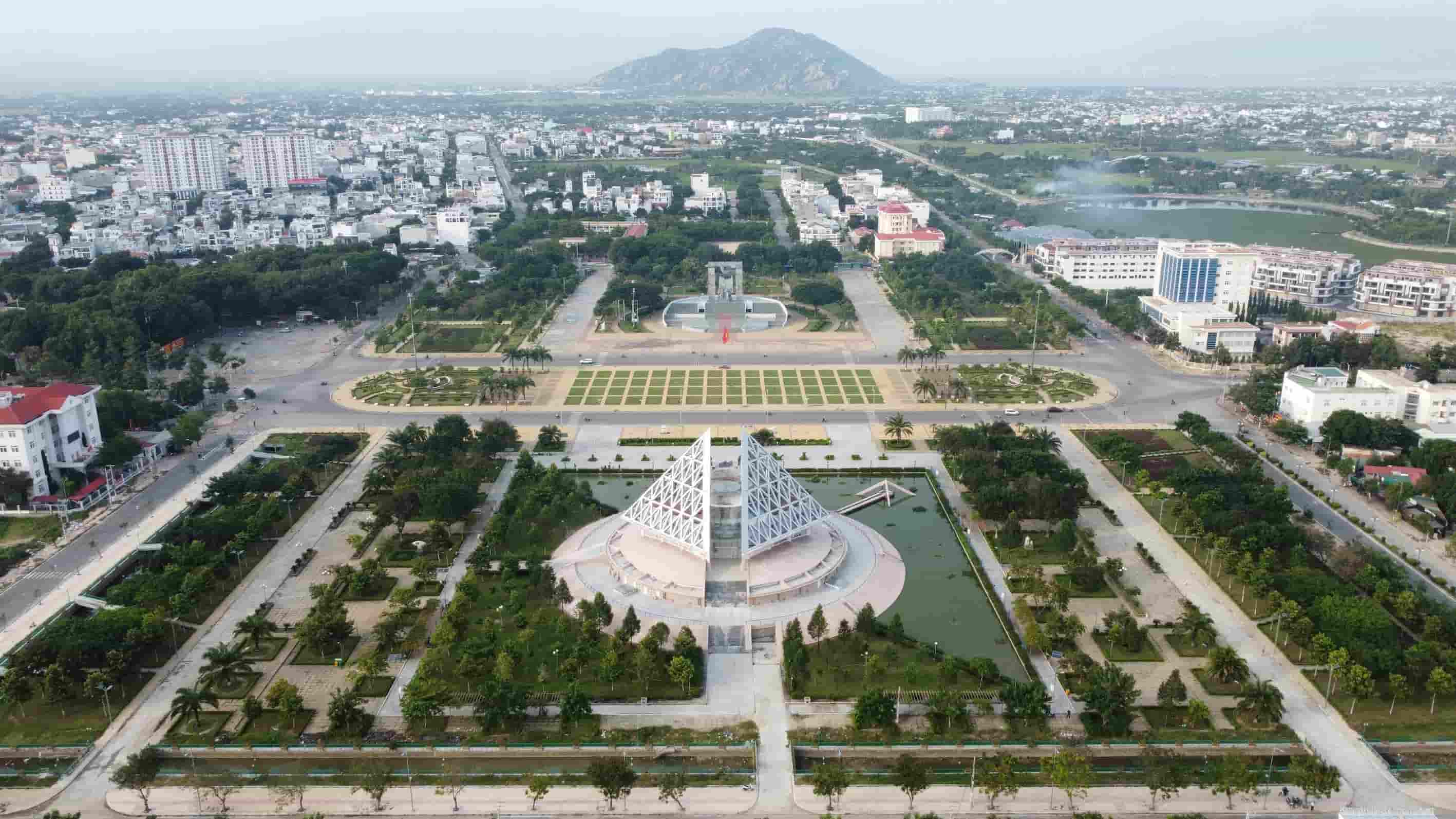 Tỉnh Ninh Thuận có 55 dự án ưu tiên kêu gọi đầu tư với tổng diện tích 3.435ha. Ảnh: Hữu Long