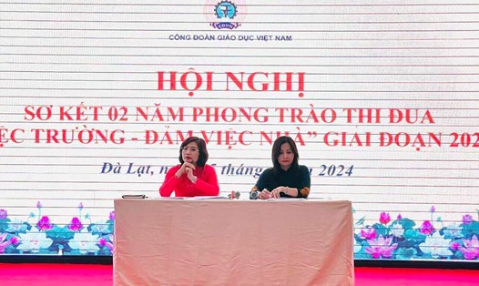 Hội nghị sơ kết 2 năm phong trào thi đua "Giỏi việc nước - Đảm việc nhà" được tổ chức tại TP Đà Lạt. Ảnh: Mai Hương
