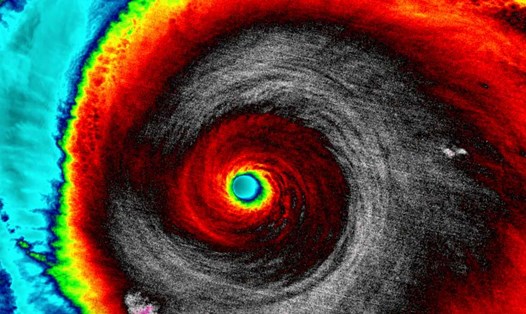 Bão Patricia năm 2015 mạnh lên thành bão cấp 5 trong vòng chưa đầy 24 giờ. Ảnh: NASA