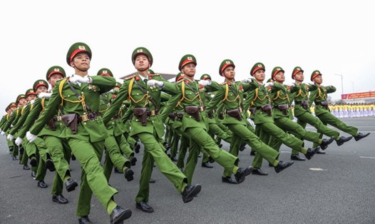 Hơn 5.000 cán bộ chiến sĩ tập luyện cho buổi diễu binh, diễu hành. Ảnh: Hữu Chánh