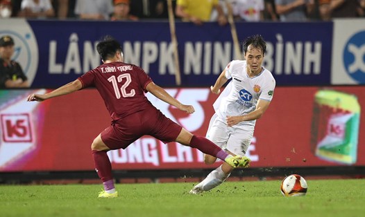Nam Định nhận trận thua thứ 2 trước Bình Định ở mùa bóng này. Ảnh: VPF