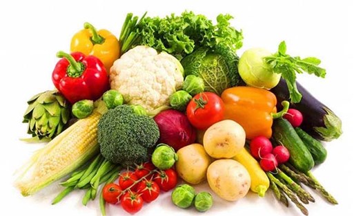 Nên lựa chọn chế độ ăn lành mạnh với nhiều rau củ quả hơn là thải độc để giảm cân. Ảnh: Sưu tập