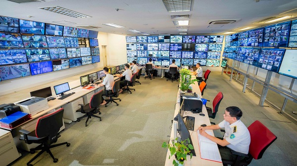 Cần hỗ trợ ngành hàng không vượt qua khó khăn. Ảnh: Sân bay Nội Bài