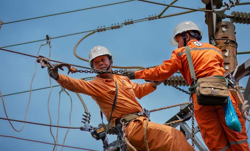 EVNCPC đã xây dựng nhiều giải pháp đảm bảo cung cấp điện mùa nắng nóng cho miền Trung - Tây Nguyên. Ảnh: Ngọc Thạch