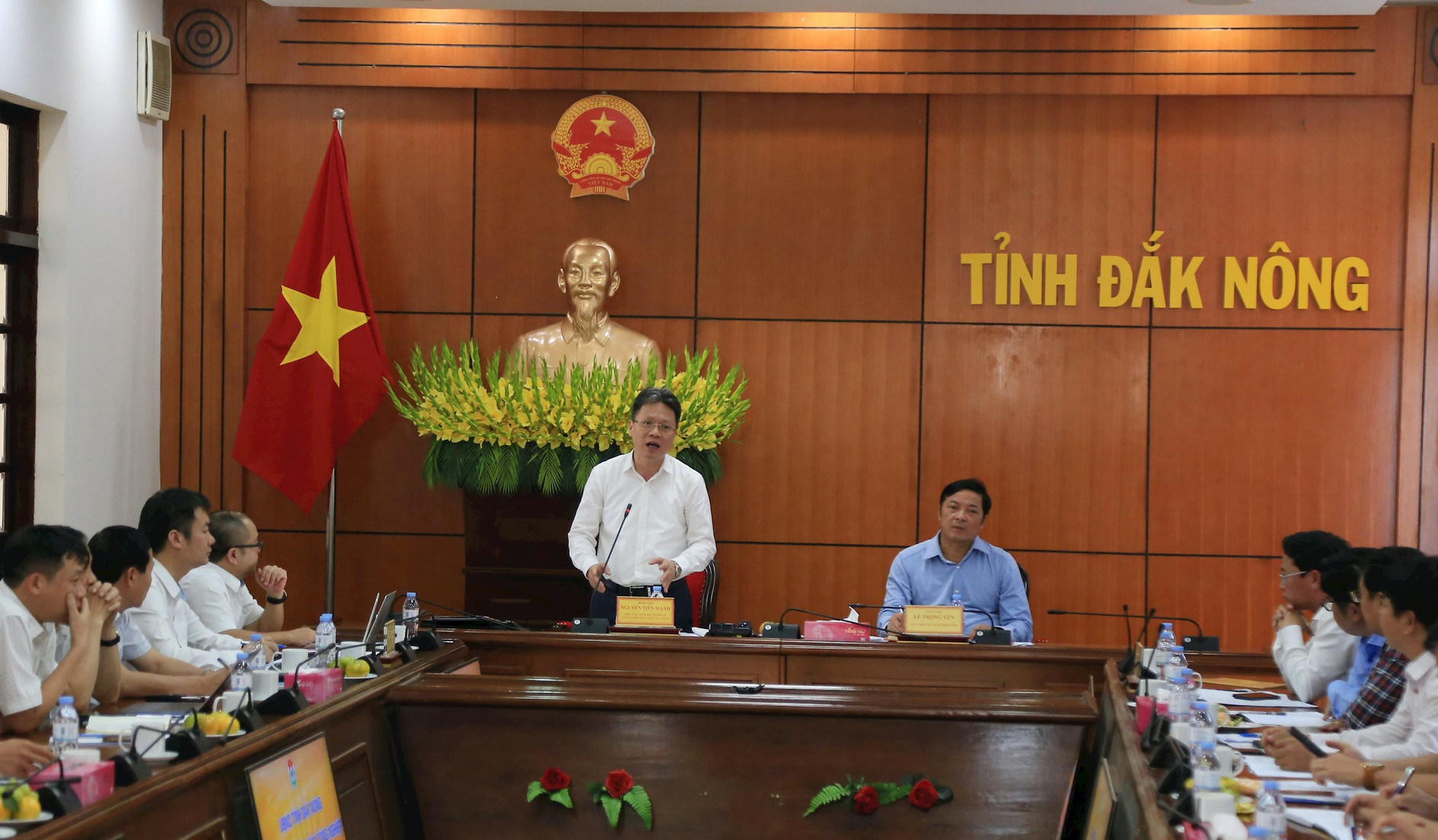 Tỉnh Đắk Nông làm việc với Tập đoàn Công nghiệp Than - Khoáng sản Việt Nam. Ảnh: Phan Tuấn 