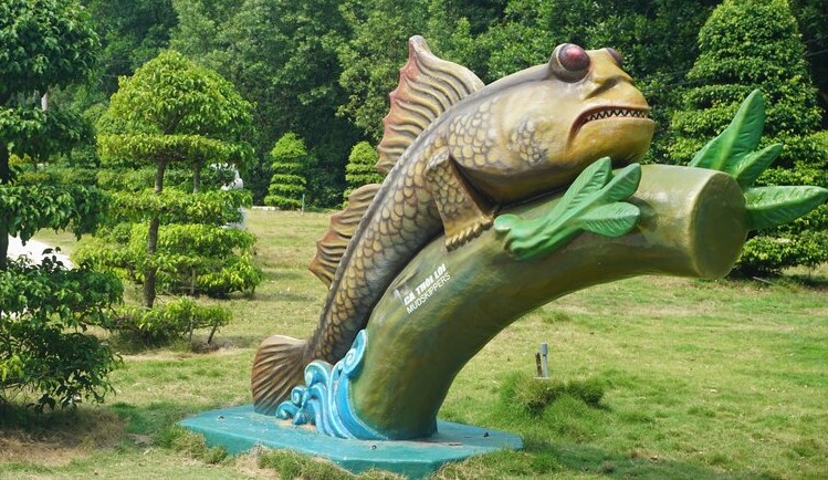 Biểu tượng cá thòi lòi, một loài cá đặc biệt ở Mũi Cà Mau. Ảnh: Nhật Hồ