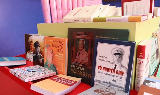 Khu trưng bày sách tại sự kiện Ngày sách và Văn hóa đọc Việt Nam lần 2 năm 2023. Ảnh: Phúc Đạt