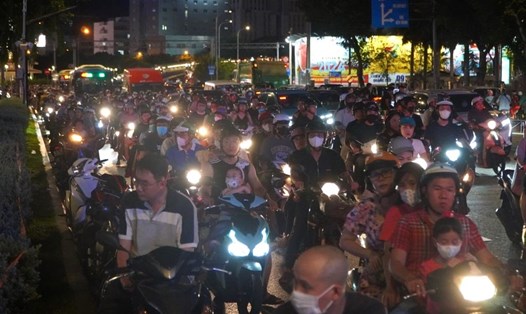 TPHCM hạn chế xe lưu thông từ 20-23h ngày 5.5 trên đường Tôn Đức Thắng. Ảnh: Chân Phúc