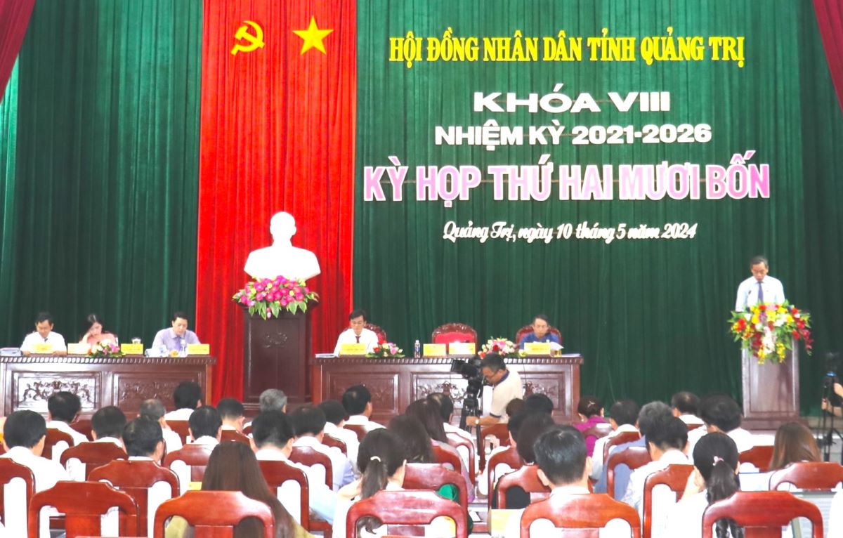 Ký họp thứ 24 của Hội đồng nhân dân tỉnh Quảng Trị khoá VIII, nhiệm kì 2021-2026. Ảnh: H.Thơ.