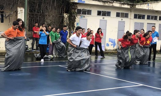 Sôi nổi các hoạt động thể thao tại lễ phát động Tháng Công nhân của LĐLĐ quận Hồng Bàng. Ảnh: Thu Hà