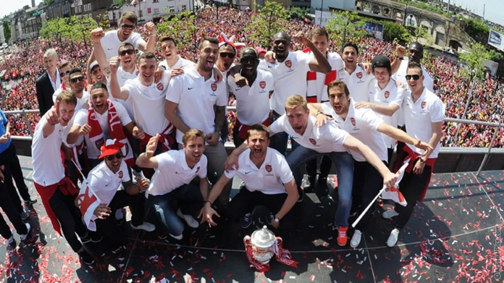 Arsenal từng tổ chức diễu hành sau khi vô địch FA Cup 2014.