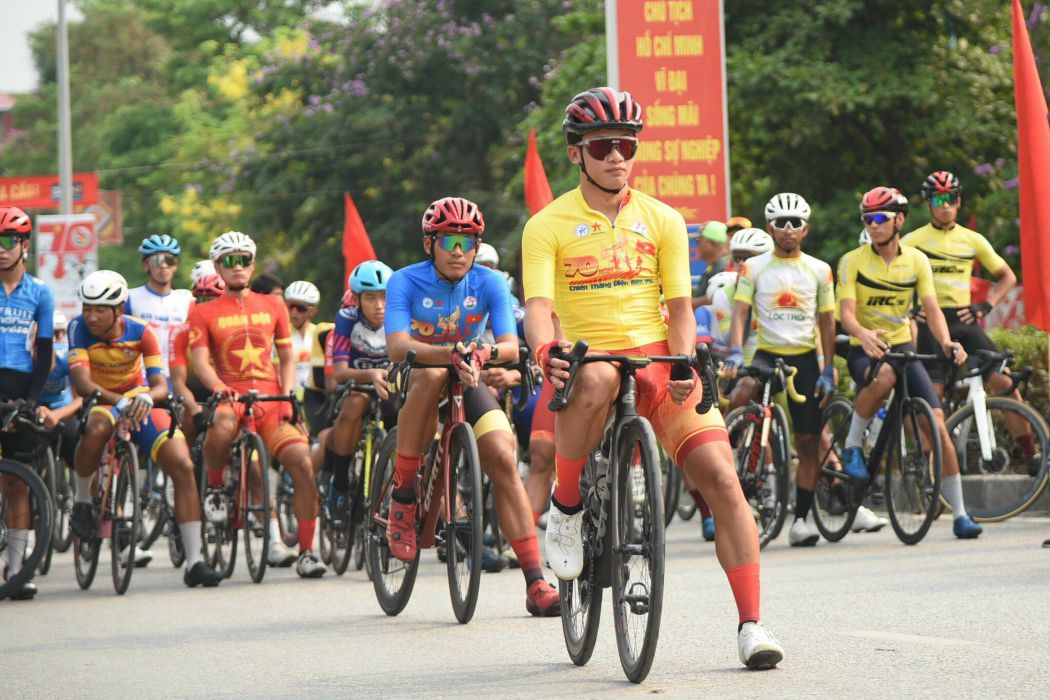 Cua-rơ Phạm Lê Xuân Lộc tại "Cuộc đua xe đạp về Điện Biên Phủ 2024". Ảnh: Ban tổ chức