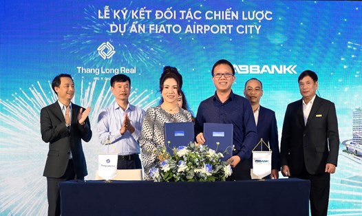 ABBANK và Thang Long Real Group cam kết hợp tác trong quá trình triển khai dự án Fiato Airpot City và sẵn sàng đồng hành trong hoạt động kinh doanh của cả hai bên.