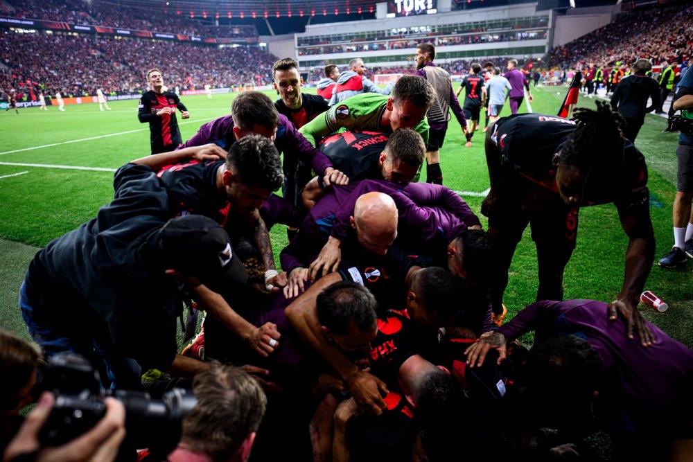 Leverkusen thêm một lần khiến đối thủ ôm hận ở những giây cuối cùng. Ảnh:  Bayer Leverkusen FC
