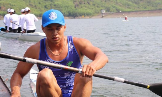 Giải Đua thuyền rowing và canoeing vô địch các tay chèo xuất sắc quốc gia năm 2024 diễn ra tại Đà Nẵng. Ảnh: Nguyễn Linh