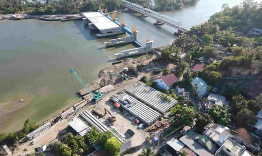 Dự án Đập ngăn mặn Nha Trang được xây dựng từ năm 2020 đến nay và liên tục chậm tiến độ. 