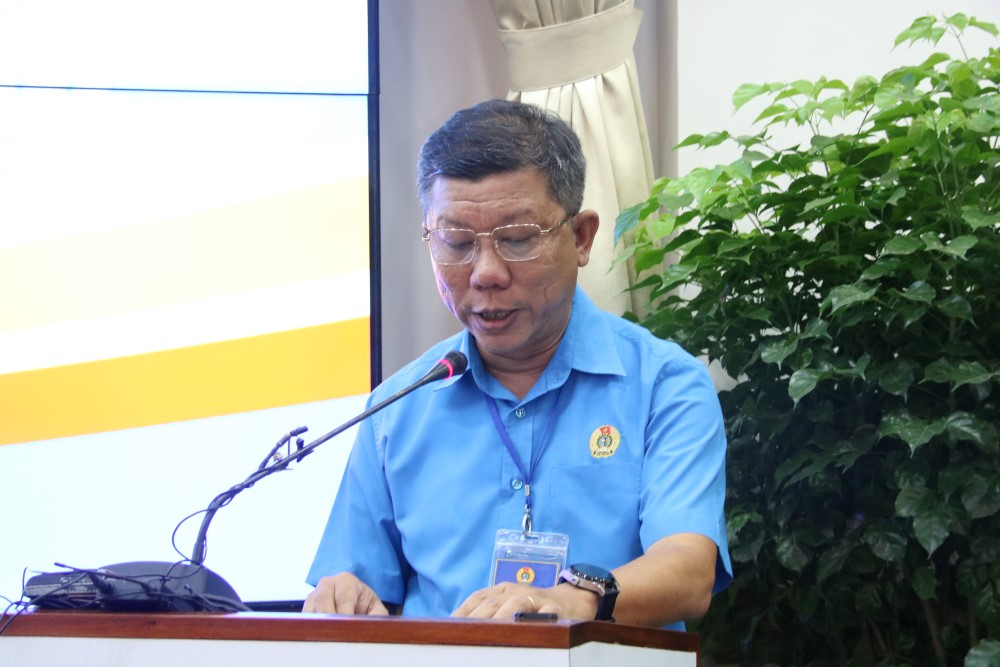 Ông Trần Đoàn Trung, Phó chủ tịch Thường trực Liên đoàn Lao động TPHCM phát biểu tại chương trình. Ảnh: Minh Tâm