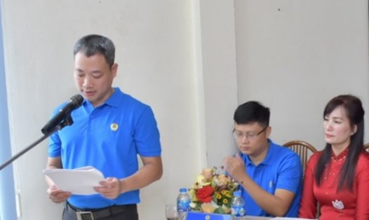 Ông Trịnh Tống Giang  phát biểu nhận nhiệm vụ Chủ tịch Nghiệp đoàn lái xe vận tải và dịch vụ Hà Nội. Ảnh: CĐCS