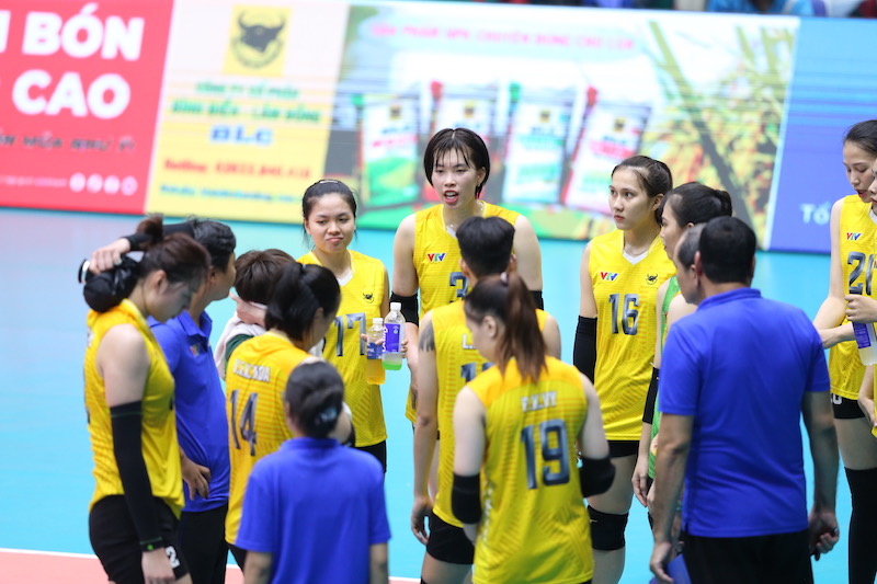 VTV Bình Điền Long An hướng đến chiến thắng đầu tiên tại giải bóng chuyền nữ quốc tế cúp VTV9 - Bình Điền 2024. Ảnh: Duy Nam