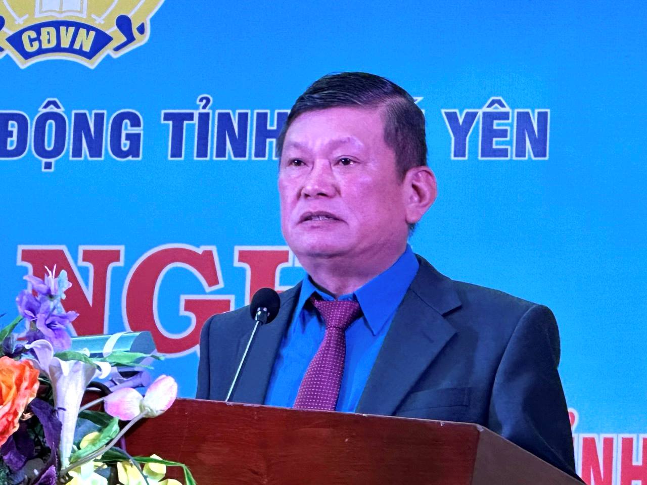 Ông Đặng Ngọc Anh - Chủ tịch LĐLĐ tỉnh Phú Yên phát biểu nhận nhiệm vụ. Ảnh: Phương Uyên