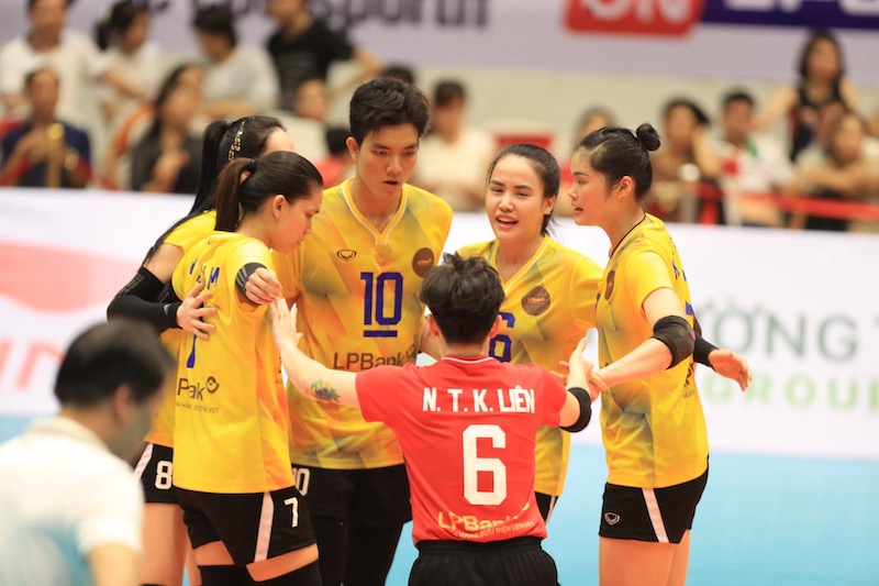 LPB Ninh Bình được đánh giá cao nhất trong số cái đại diện Việt Nam tại giải bóng chuyền nữ quốc tế VTV9 - Bình Điền 2024. Ảnh: Nguyễn Đăng